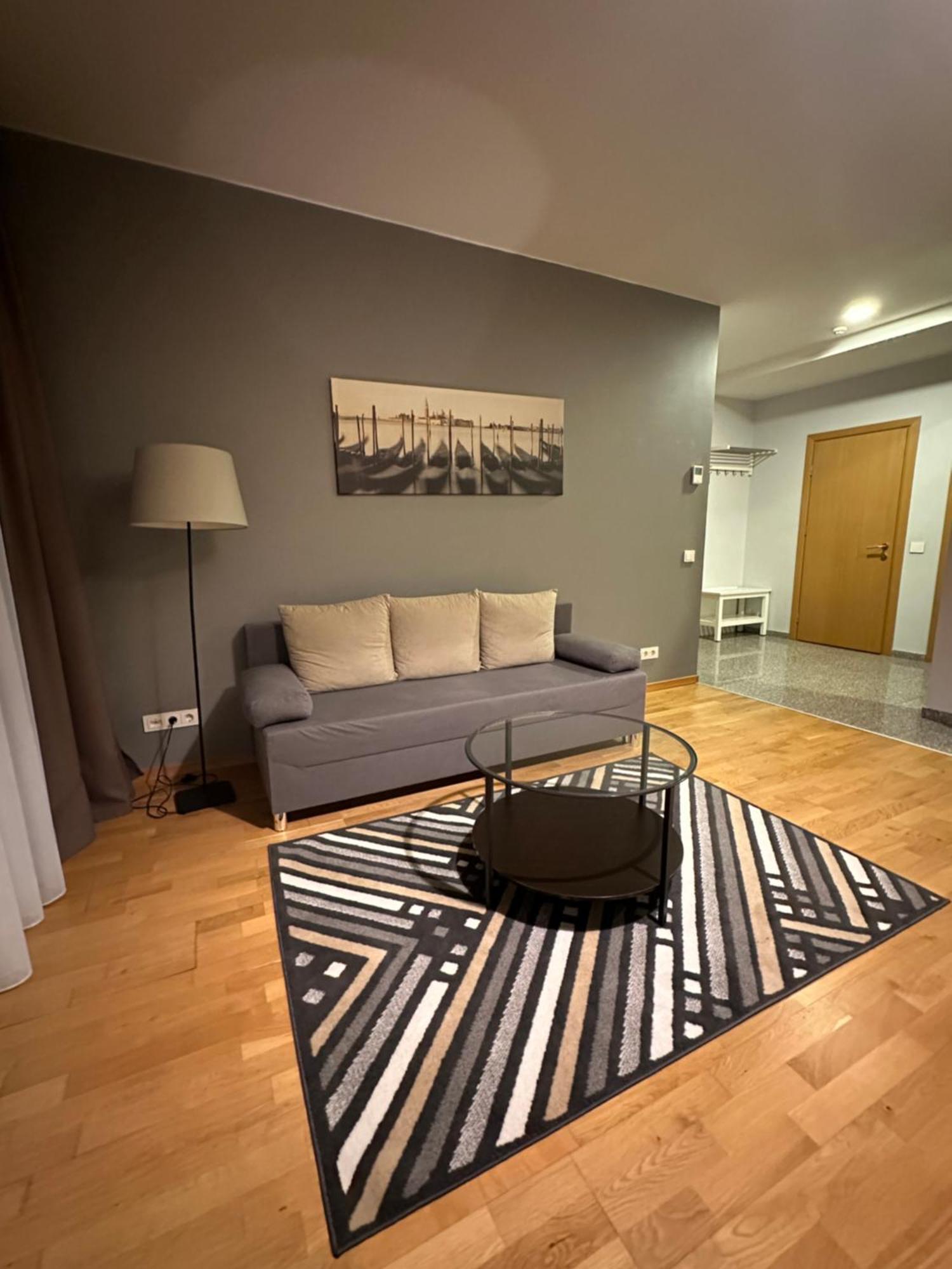 Forrest Apartments Вільнюс Екстер'єр фото