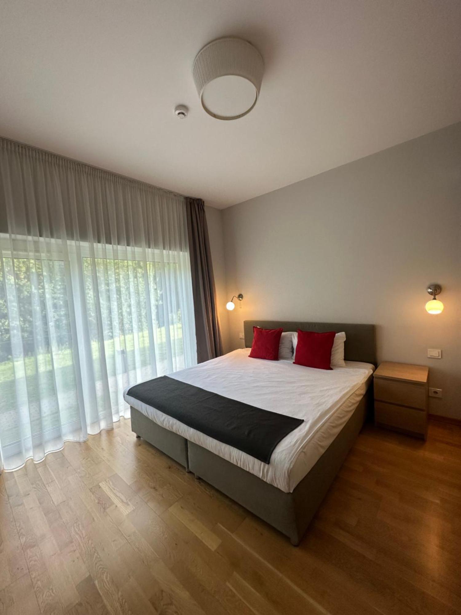Forrest Apartments Вільнюс Екстер'єр фото